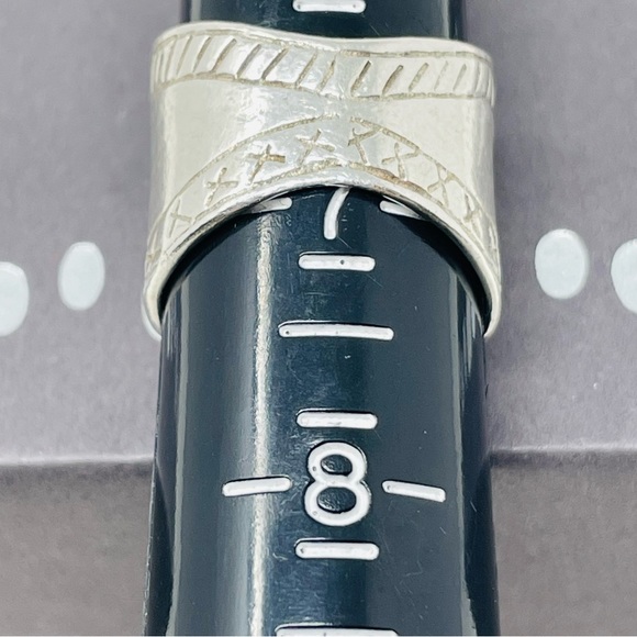 Silpada .925 Sterling Silver Be True To Your Dreams Ring R1820 - Picture 5 of 8